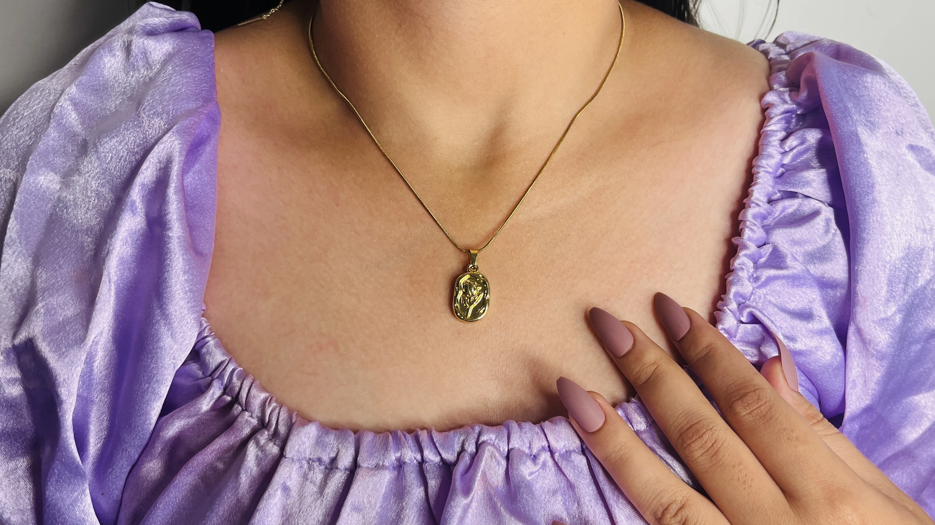 Vintage Rose Medallion